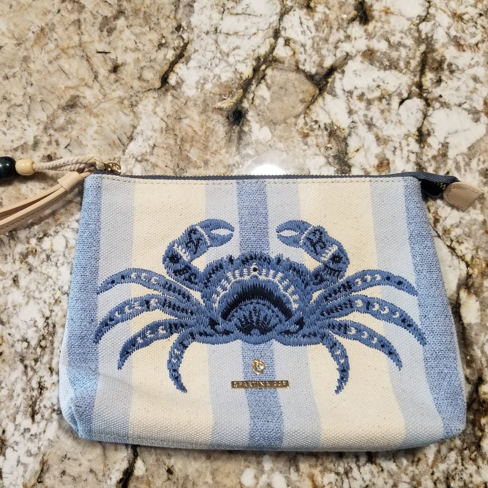 SPARTINA 449 Carina Large Wristlet Blue Crab Embroidered Handbag, NWOT!